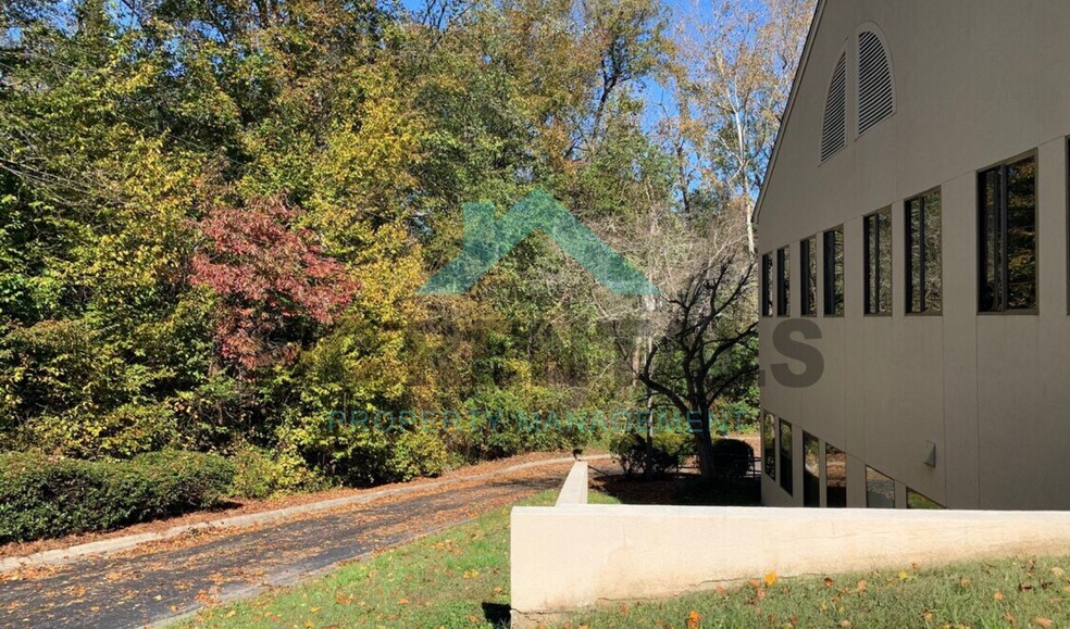 More Photos Of 20 W Colony Pl, Durham Office For Lease