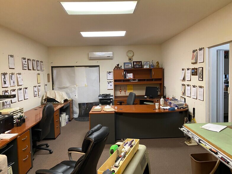 More Photos Of 1980-1982 Stone Ave, San Jose Manufacturing For Sale