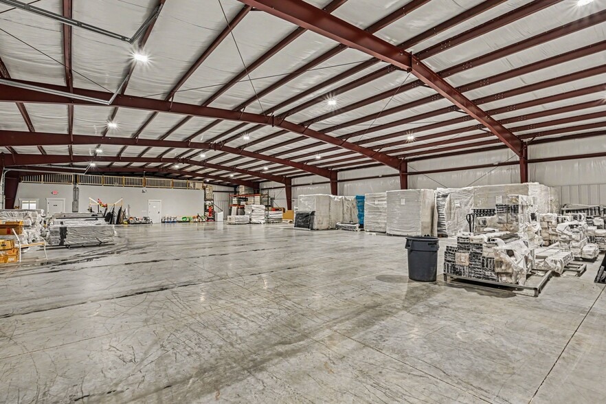 More Photos Of 215 Irvan Ct NW, Concord Flex For Lease