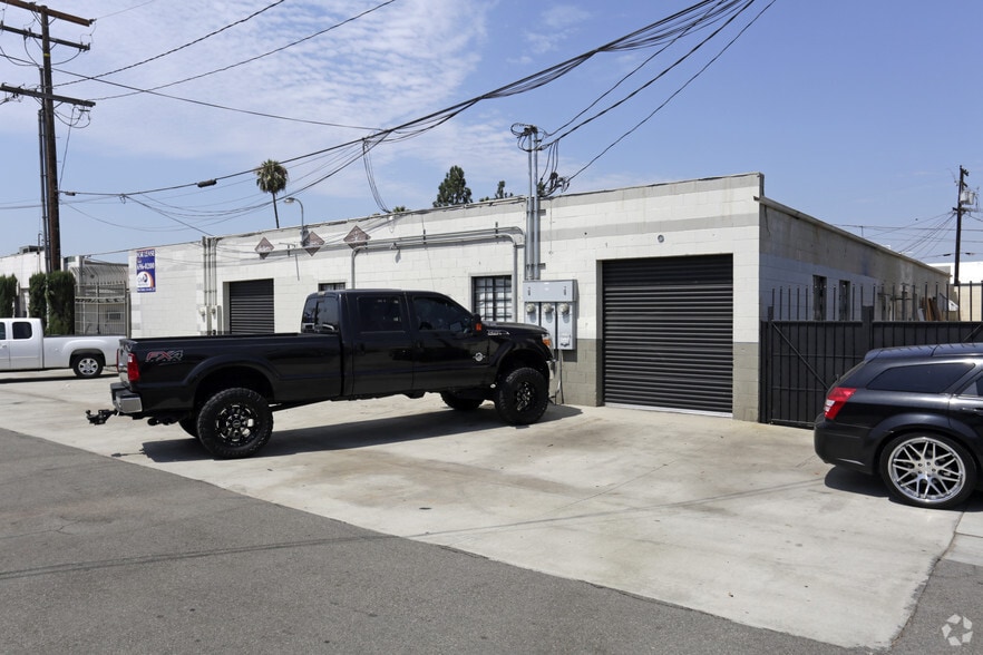 Primary Photo Of 11713-11715 Washington Blvd, Whittier Light Manufacturing For Lease