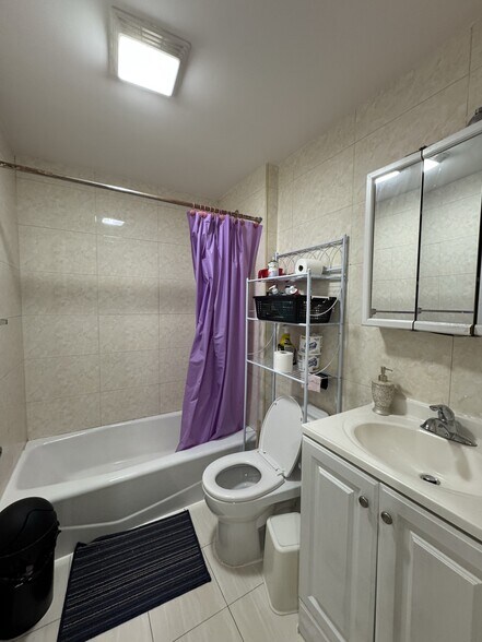 More Photos Of 11242 38th Ave, Corona Apartments For Sale