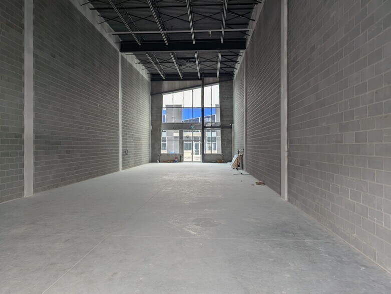 More Photos Of 135 Addison Hall Cir, Aurora Warehouse For Lease