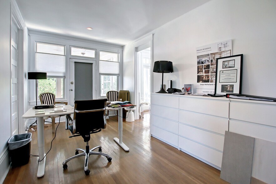 More Photos Of 1909 17th Ave SW, Calgary Office For Lease