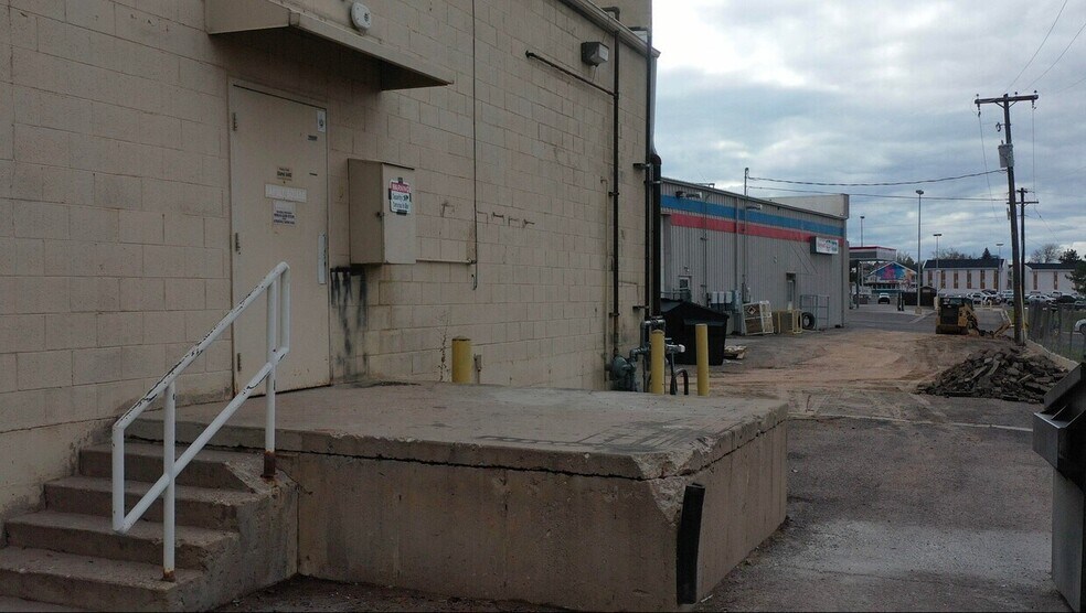 More Photos Of 684 S Main St, Cedar City Drugstore For Lease