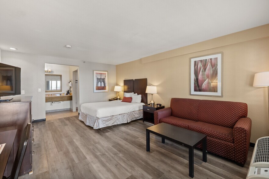 More Photos Of 1701 W Baseline Rd, Tempe Hotel For Sale