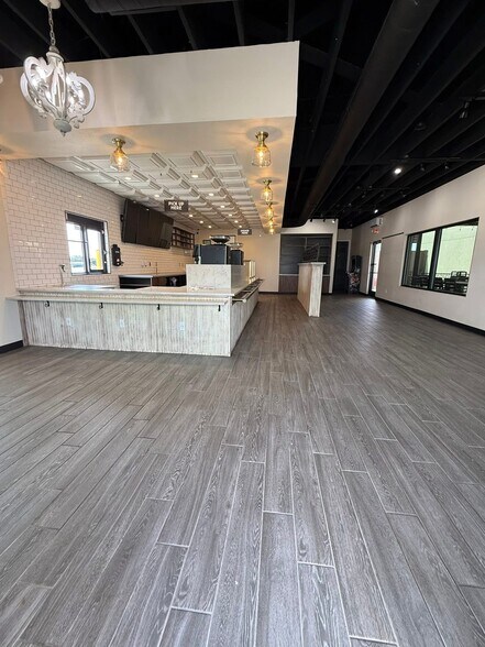 More Photos Of 1259 W I-20 Hwy, Monahans Storefront For Lease