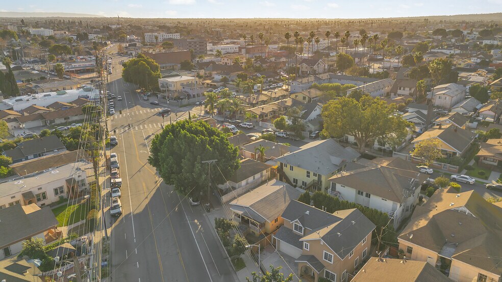 More Photos Of 4257 San Pedro Pl, Los Angeles Apartments For Sale