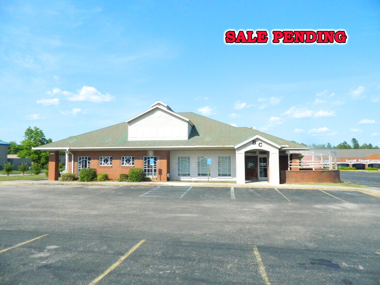 Primary Photo Of 3433 Mcgehee Rd, Montgomery Restaurant For Sale