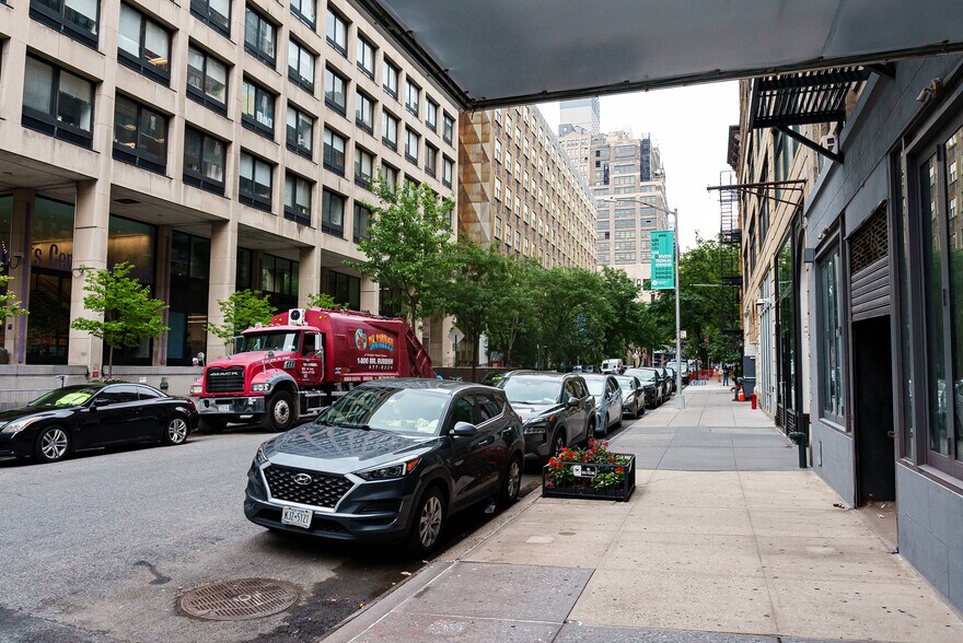More Photos Of 244-252 W 27th St, New York Apartments For Lease
