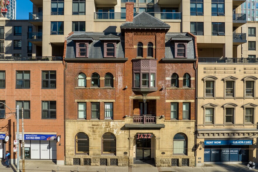 More Photos Of 167 Church St, Toronto Apartments For Lease