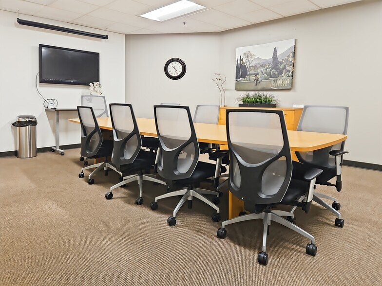 Primary Photo Of 11335 NE 122nd Way, Kirkland Coworking Space