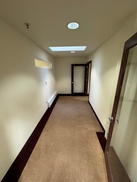 More Photos Of 200 San Marlo Way, Pacifica Office Residential For Lease