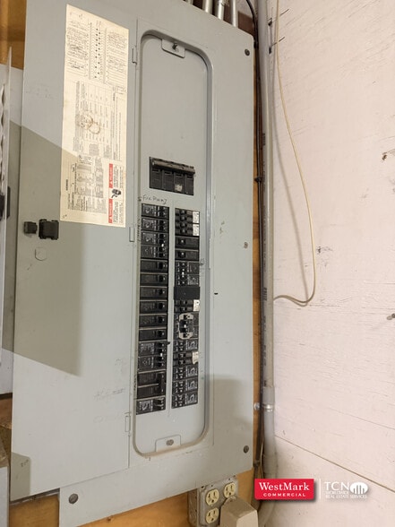 More Photos Of 3701 N Frankford Ave, Lubbock Industrial For Sale