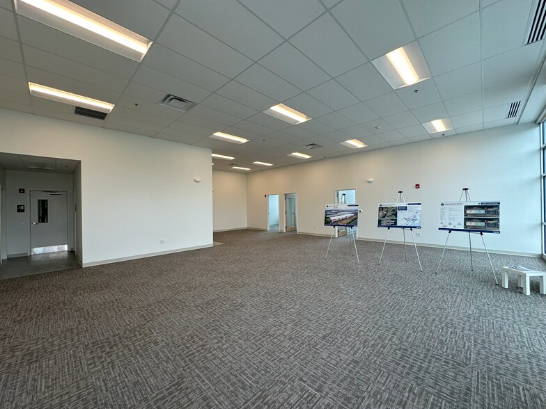 More Photos Of 101 Port Lincoln Rd, Bayonne Distribution For Lease