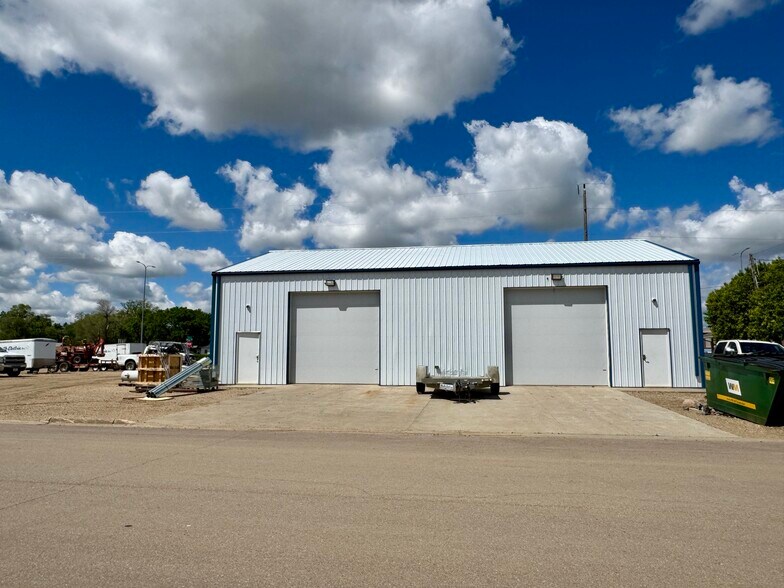More Photos Of 307 Dakota Ave N, Huron Industrial For Sale