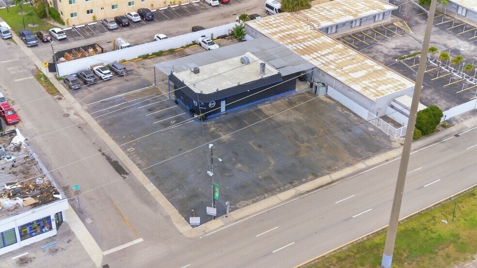 More Photos Of 612 N Dixie Hwy, Hollywood Auto Repair For Lease