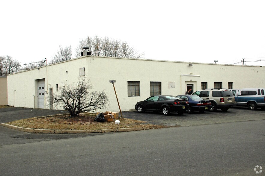 More Photos Of 310-316 4th St, Ewing Flex For Sale