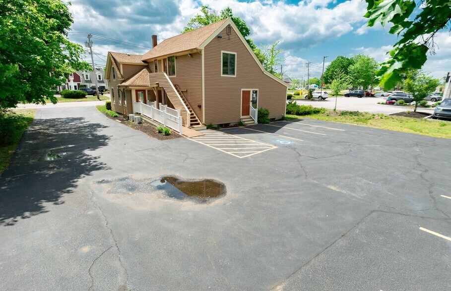 More Photos Of 127 Washington St, Norwell Medical For Sale