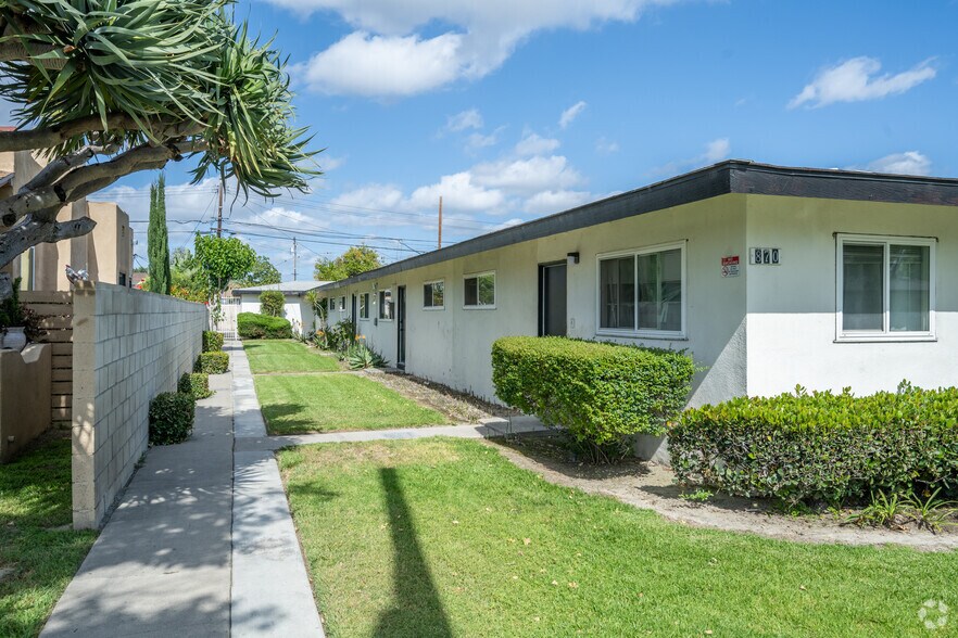 More Photos Of 870-899 S Philadelphia St, Anaheim Apartments For Sale