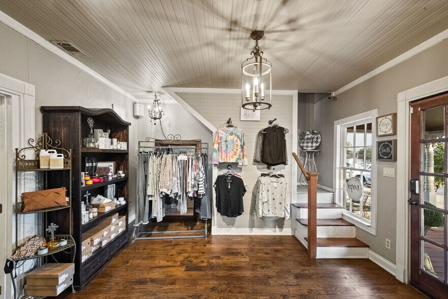 More Photos Of 139 Olive St, Keller Storefront Retail Office For Sale