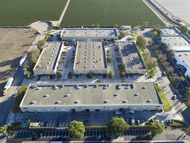 More Photos Of 3000 Paseo Mercado, Oxnard Unknown For Lease