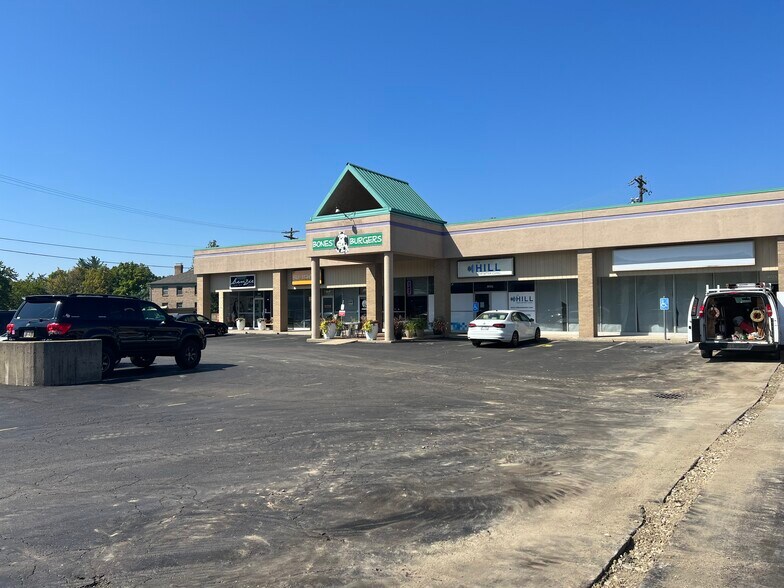More Photos Of 9717-9731 Montgomery Rd, Cincinnati Unknown For Lease