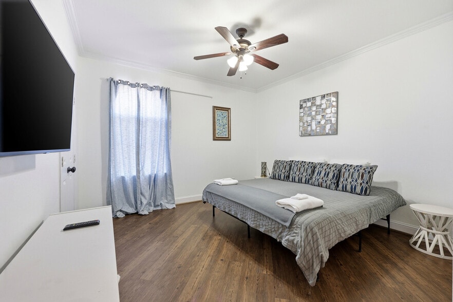 More Photos Of 5100 Mission Ave, Dallas Apartments For Sale