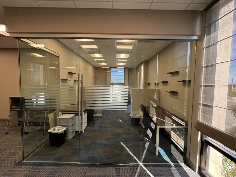 More Photos Of 1201 19th Pl, Vero Beach Office For Lease