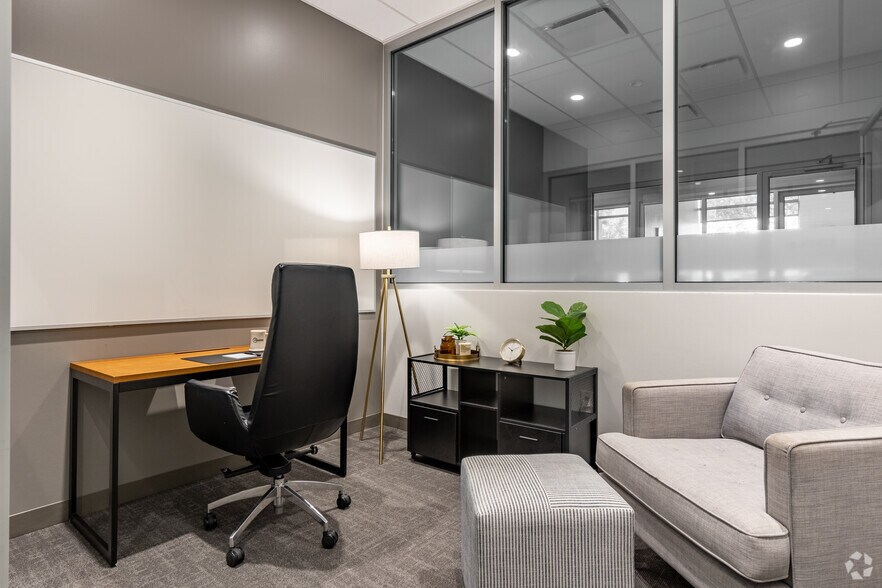 More Photos Of 3535 Peachtree Rd NE, Atlanta Coworking Space