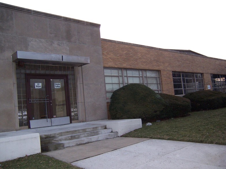 Primary Photo Of 215 Rutgers St, Maplewood Warehouse For Lease