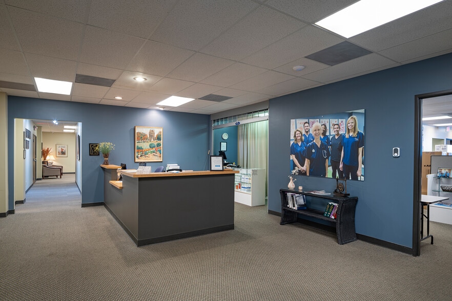 More Photos Of 9140 Ward Pky, Kansas City Office For Lease
