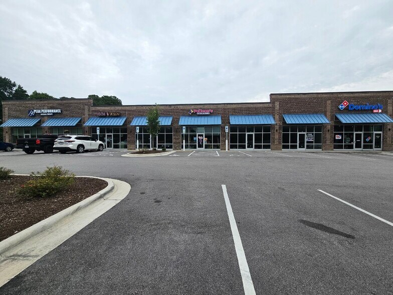More Photos Of 2509 Piney Green Rd, Jacksonville General Retail For Lease