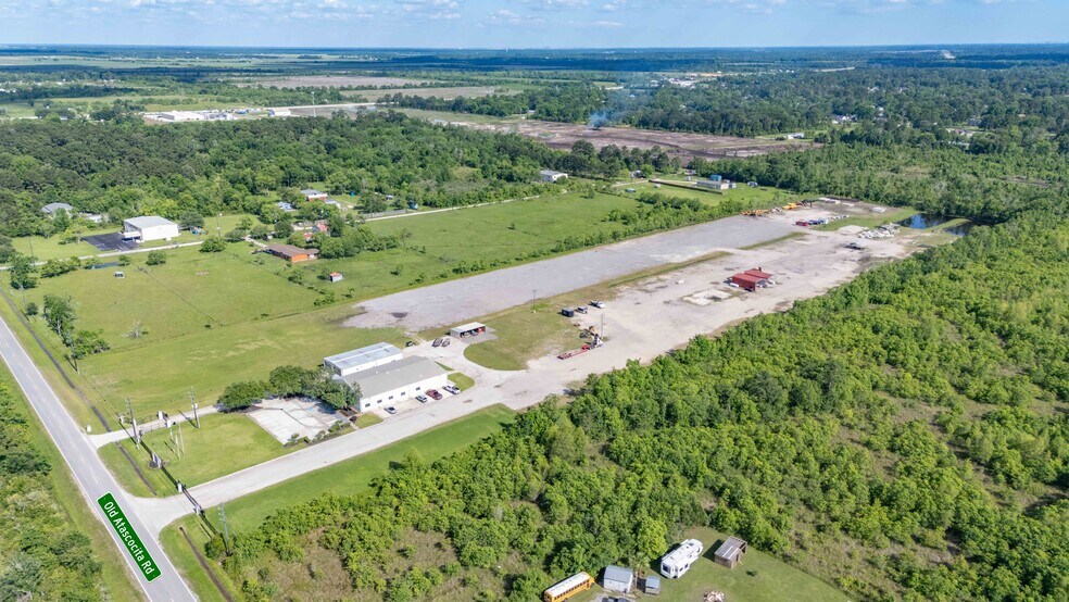 Primary Photo Of 820 Old Atascocita Rd, Huffman Distribution For Sale