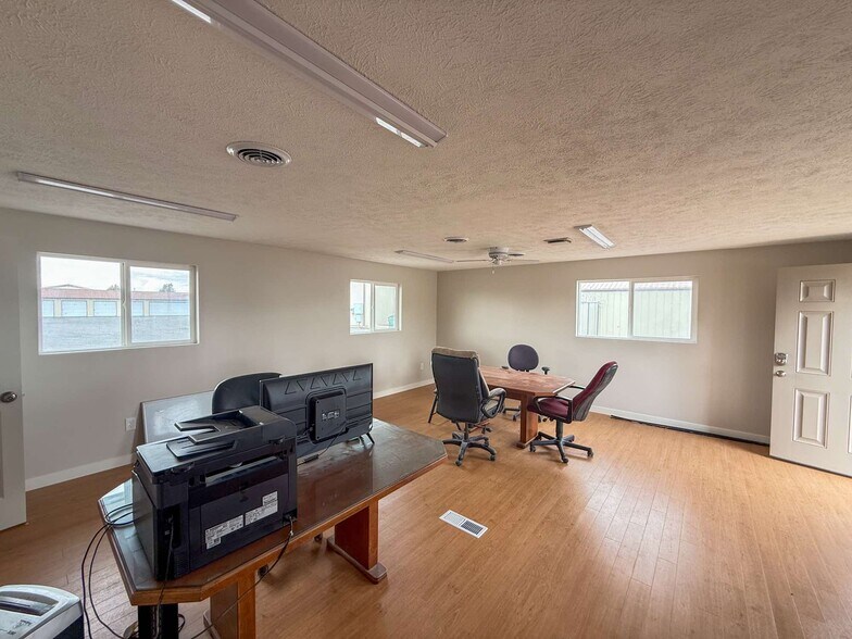 More Photos Of 1612 S Campbell St, Spokane Warehouse For Sale