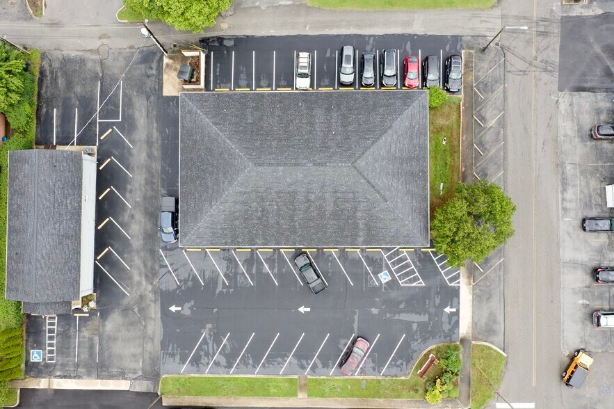 More Photos Of 201 N Oak Ave, Cookeville Medical For Lease