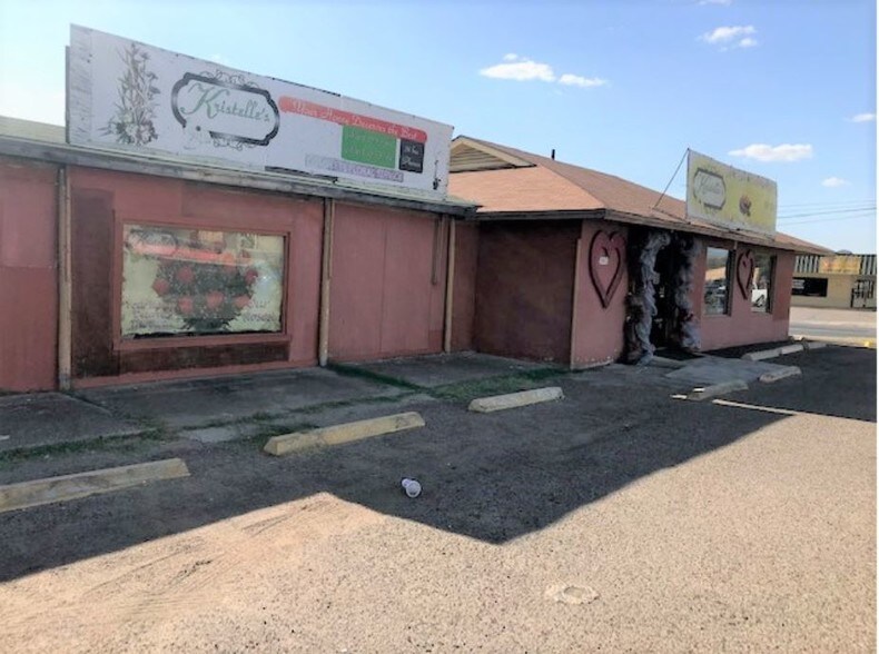 More Photos Of 1117-1119 Bustamante St, Laredo General Retail For Sale