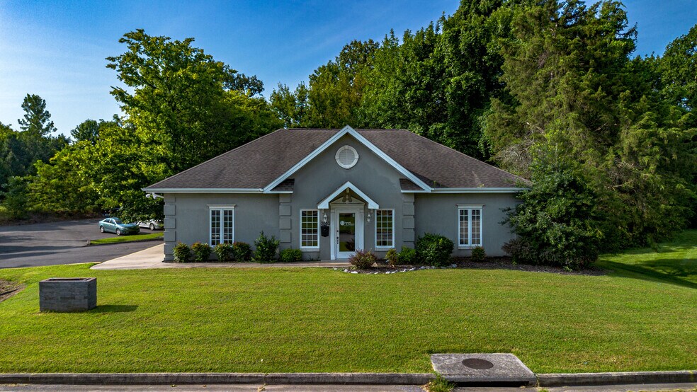 More Photos Of 3140 Parisa Dr, Paducah Office For Sale