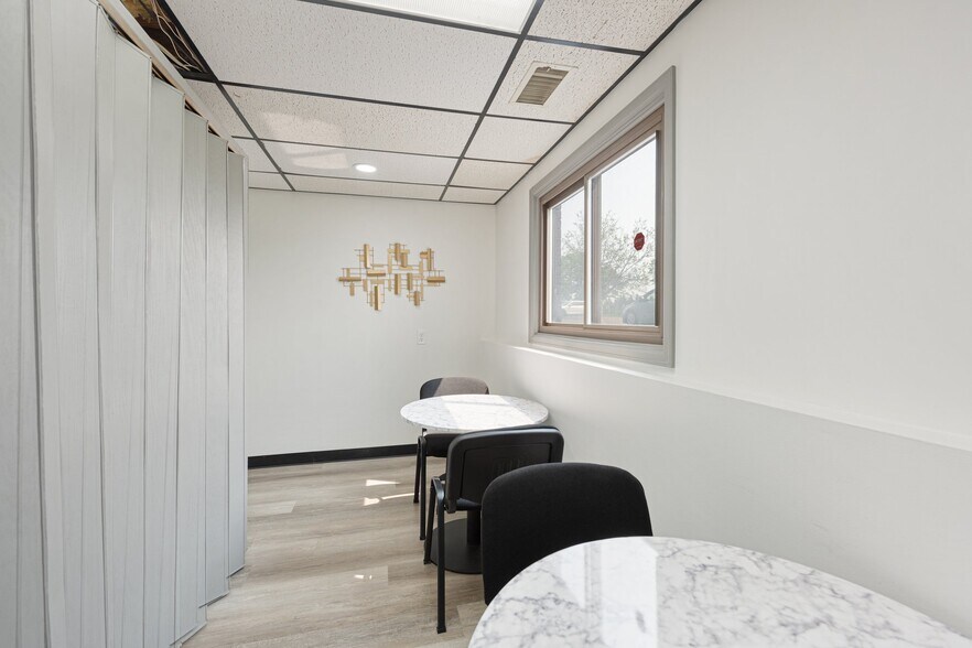 More Photos Of 6957 NW Highway 10, Anoka Office For Lease