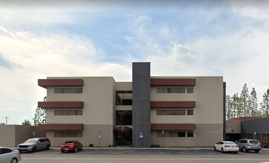 More Photos Of 3550 Q St, Bakersfield Medical For Lease