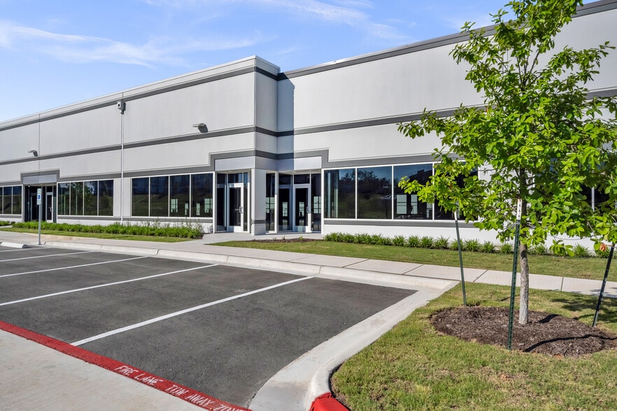 More Photos Of 5305 N Mays St, Georgetown Unknown For Lease