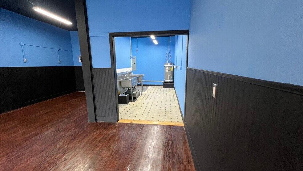 More Photos Of 155-167 Main St W, Monmouth Storefront For Lease