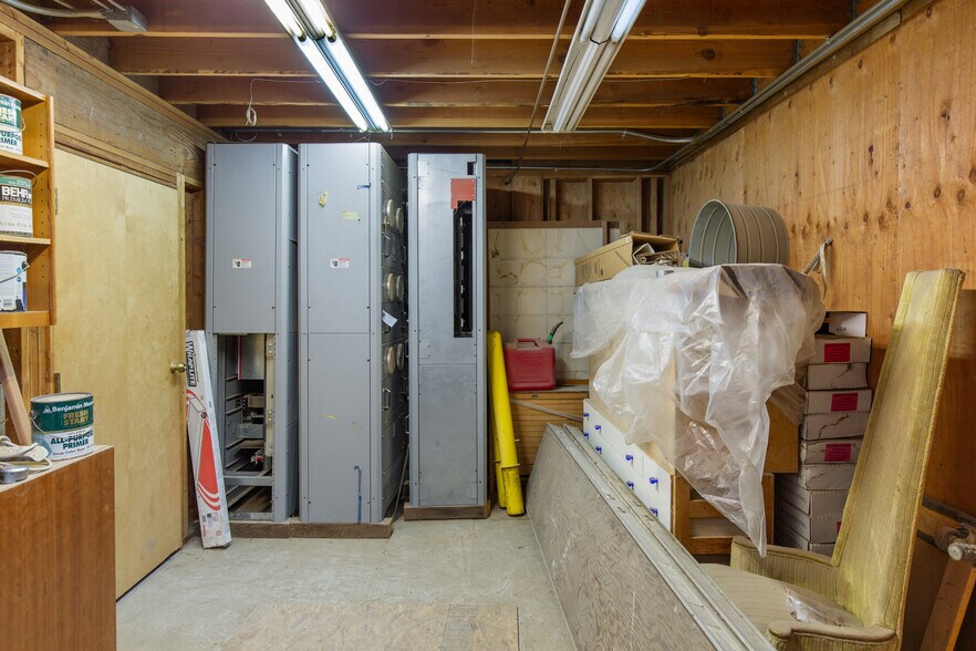 More Photos Of 2534 Magnolia St, Oakland Manufacturing For Sale