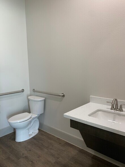 More Photos Of 18930 Kuykendahl Rd, Spring Medical For Lease