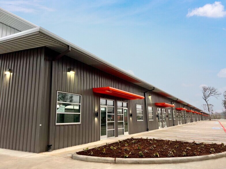 More Photos Of 3501 Pollok Dr, Conroe Warehouse For Lease