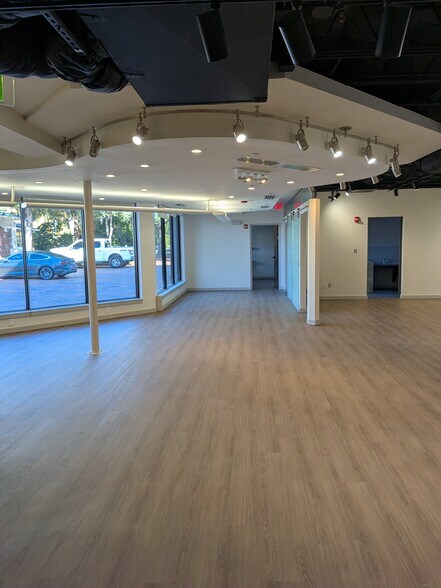More Photos Of 145 Lincoln Ave, Winter Park Office For Lease