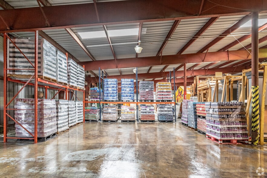 More Photos Of 10511 Wetmore Rd, San Antonio Manufacturing For Lease