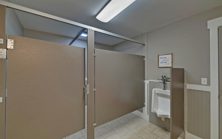 More Photos Of 8835 Toccoa Hwy, Westminster Restaurant For Sale