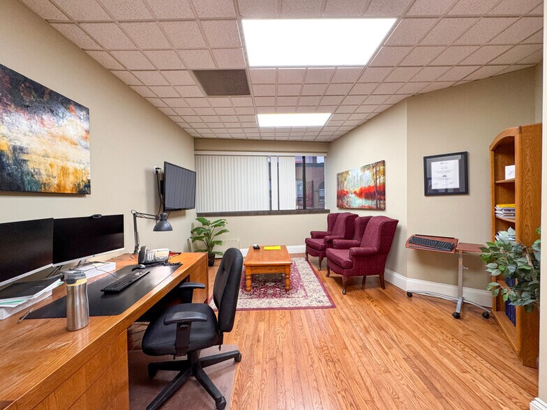 More Photos Of 814 Main St, Moncton Office For Lease
