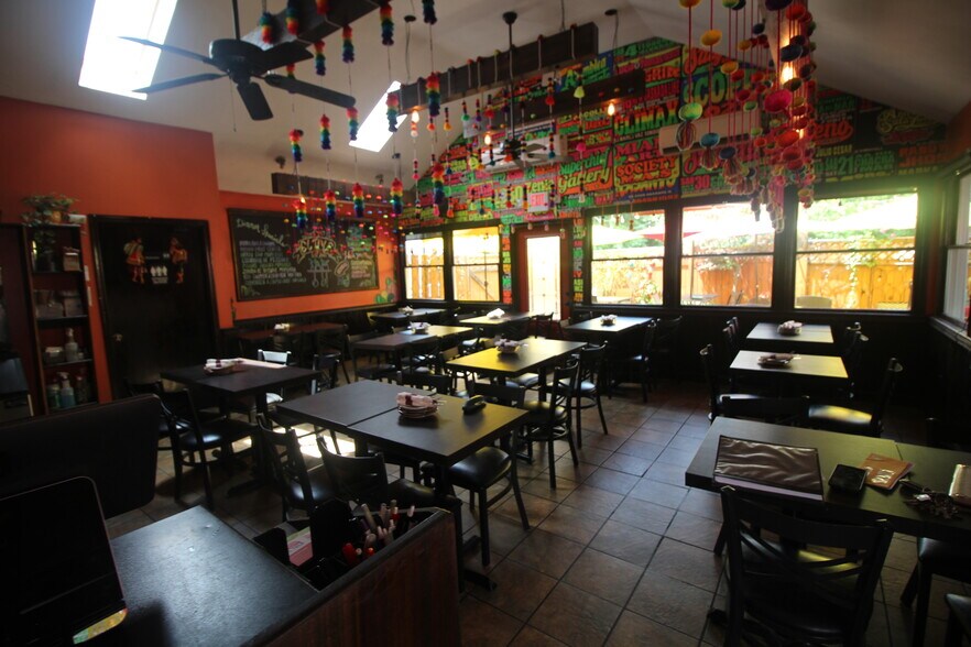More Photos Of 49 N Main St, Lambertville General Retail For Sale
