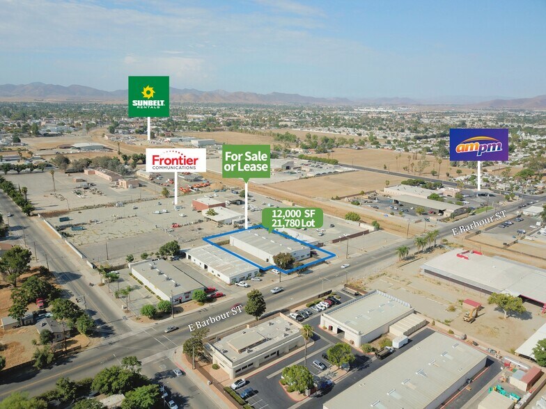 More Photos Of 445 E Menlo Ave, Hemet Warehouse For Lease